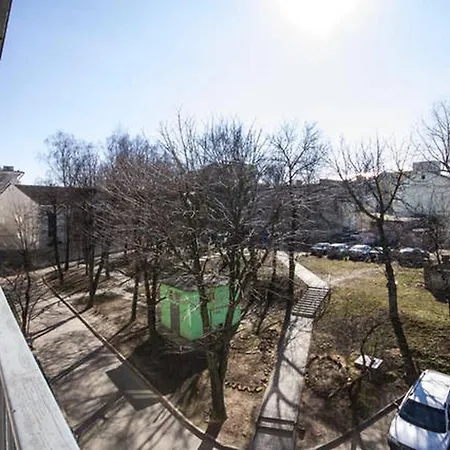 - Gorodskoi Val 9 *