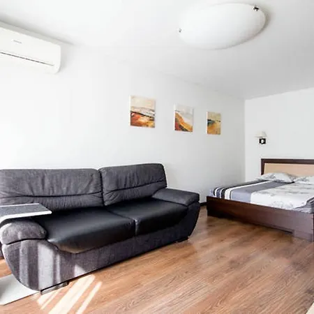 - Gorodskoi Val 9 Apartment